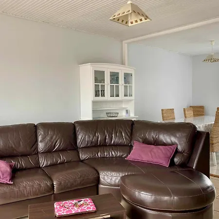 Maison Lumineuse Avec Piscine Privee Pres De La - - Fr-1-336-151